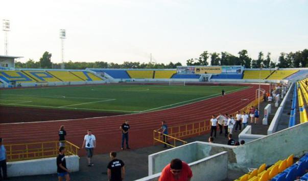 Стадион амур