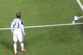 Первый угловой в матче